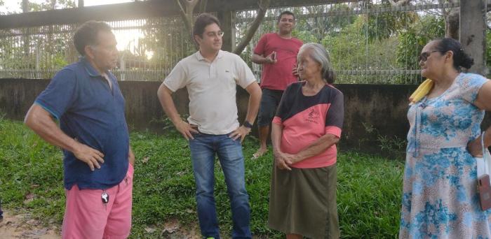 MANAUS: Jander Lobato fiscaliza ruas dos bairros Lago Azul e Jorge Teixeira
