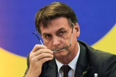 Jair Bolsonaro decreta perdão da pena a Daniel Silveira, condenado pelo STF