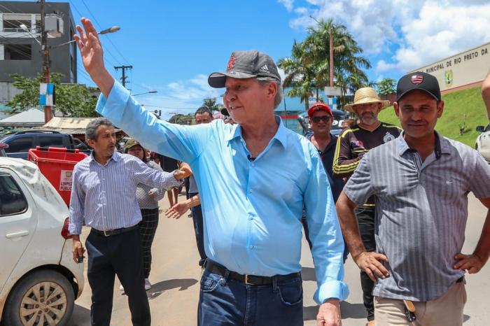 Arthur relembra conquistas suas para Rio Preto da Eva