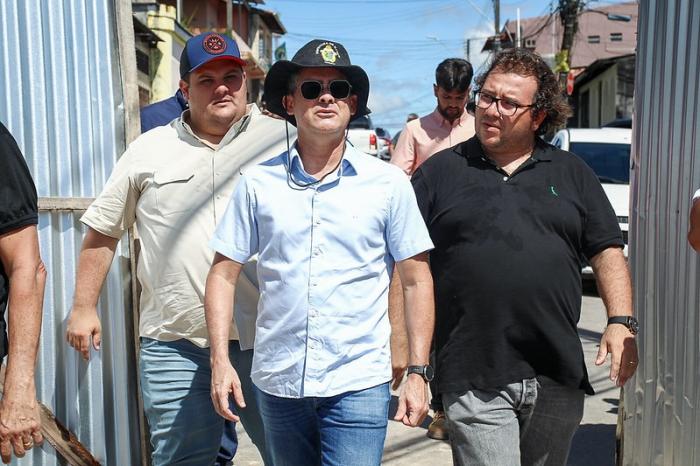 MANAUS: David Almeida entrega recuperação da área de erosão no Mauazinho na próxima semana