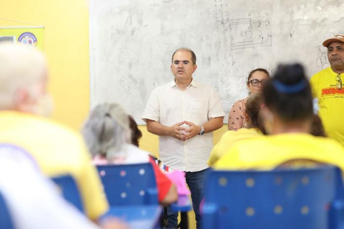 Ricardo Nicolau viabiliza fisioterapia para idosos e pede mais apoio governamental a ações filantrópicas