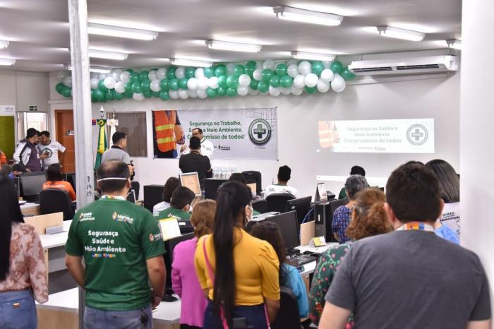 Prefeitura de Manaus orienta servidores sobre prevenção de acidentes no trabalho