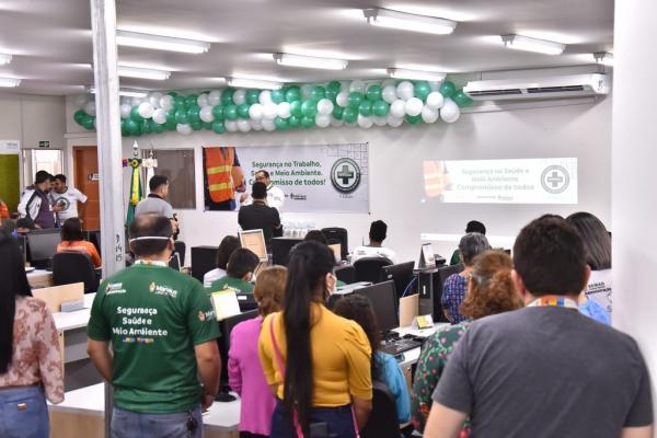 Prefeitura de Manaus orienta servidores sobre prevenção de acidentes no trabalho