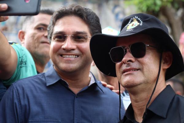 David Almeida entrega escadão da Cidade Nova após solicitação de Jander Lobato