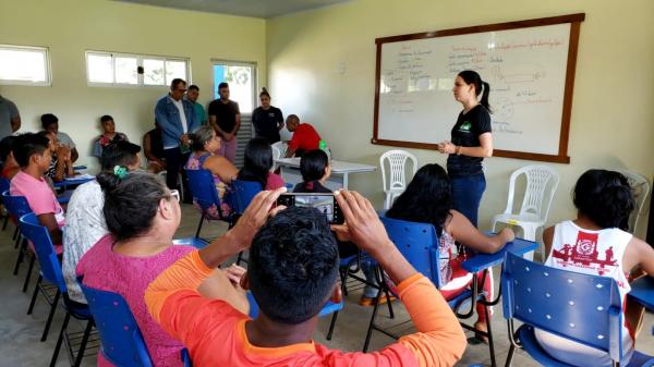 Cetam e Sempa qualificam produtores rurais de Parintins 
