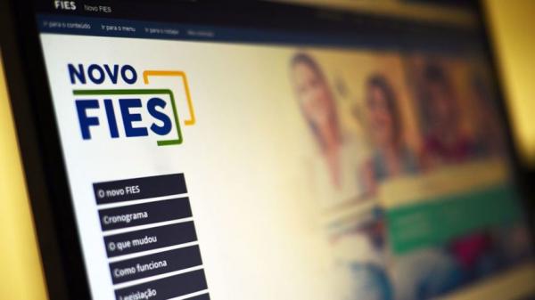 Câmara aprova MP que permite renegociação de dívidas do Fies  