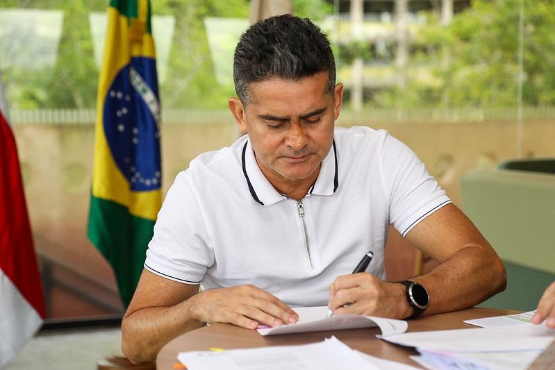 Prefeito David Almeida acelera implantação da tecnologia 5G em Manaus Prefeito David Almeida acelera implantação da tecnologia 5G em Manaus