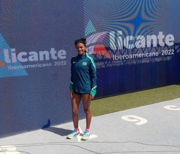 Apoiada pela Prefeitura de Manaus, atleta Franciane Moura tem sua melhor marca oficial em Campeonato na Espanha