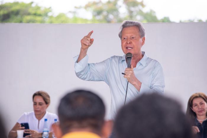 Arthur vê uso sustentável da floresta como alternativa para geração de empregos no interior do Estado