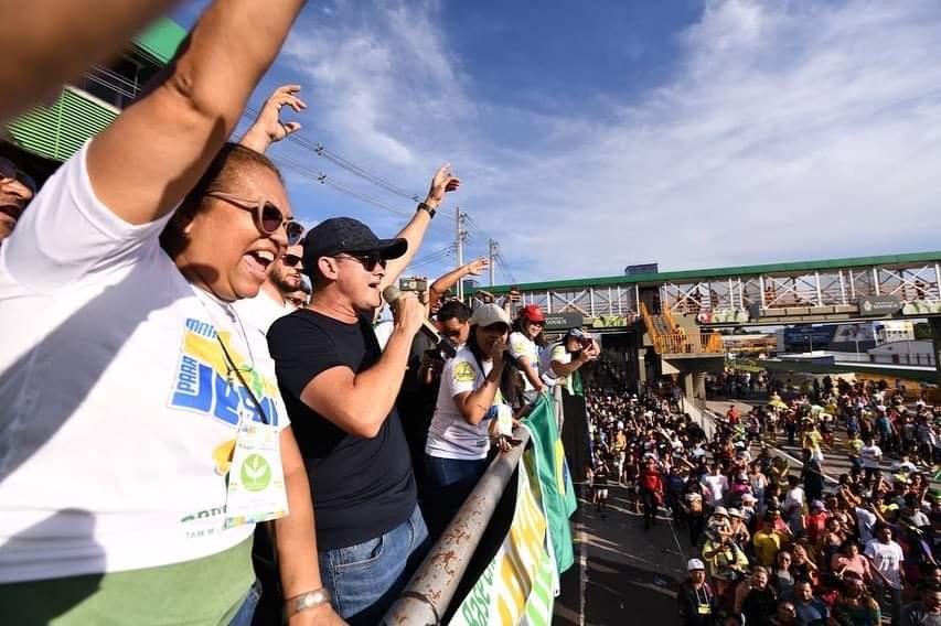 David Almeida ressalta a multidão de participantes da 'Marcha para Jesus'