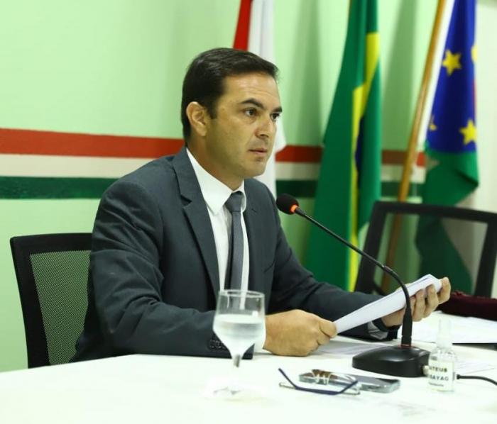 Mateus Assayag solicita recapeamento, sinalização e identificação das ruas dos Bairros Itaúna II e Paulo Corrêa