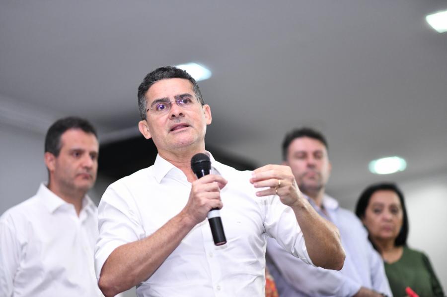 David Almeida anuncia reajuste de 11,73% para servidores de saúde