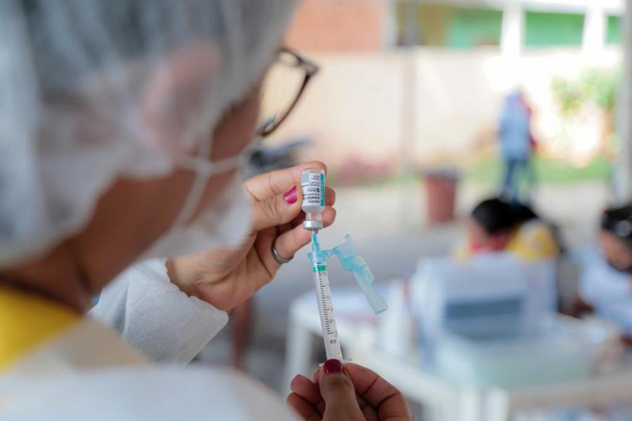Parintins abre vacinação de quarta dose contra Covid para pessoas com 18 anos ou mais a partir de segunda-feira