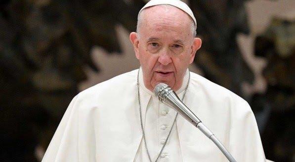 Papa Francisco desmente rumores sobre possível renúncia ao cargo
