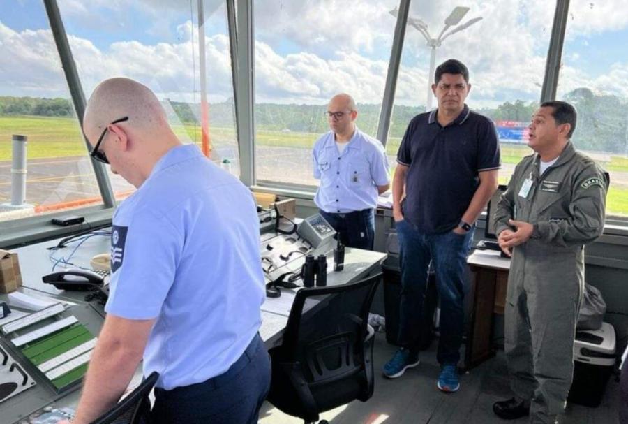 Céus de Parintins tiveram recorde histórico de aviões no Festival, diz site especializado
