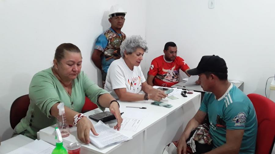 Trabalhadores do Garantido recebem após articulação de Bi Garcia, Wilson Lima e Alberto Neto Trabalhadores do Garantido recebem após articulação de Bi Garcia, Wilson Lima e Alberto Neto