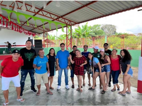Jander Lobato conhece projetos socioculturais em Silves e Itapiranga
