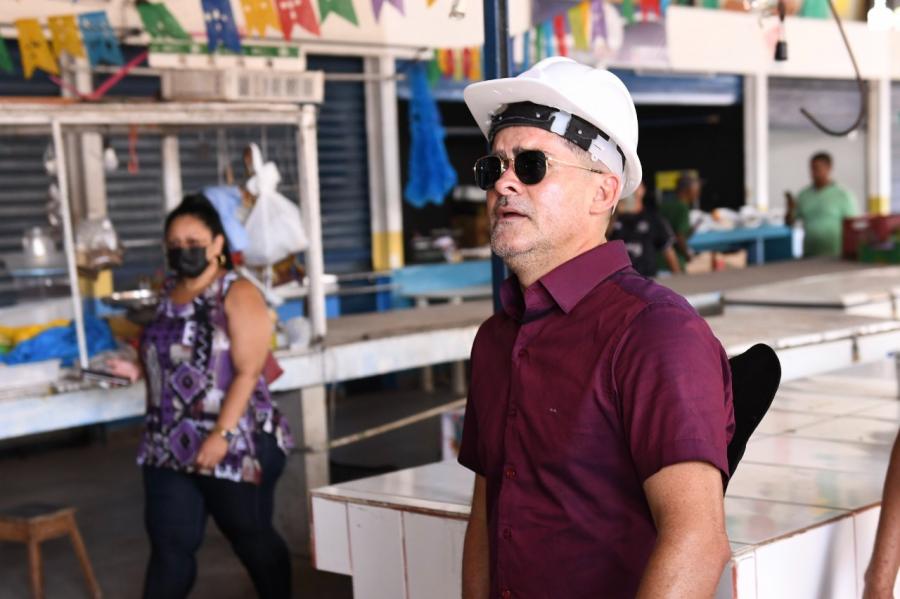 MANAUS: David Almeida vistoria revitalização das feiras do São Francisco e da Raiz