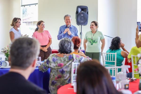 PARINTINS: Arthur Neto é consagrado durante os festejos de Nossa Senhora do Carmo