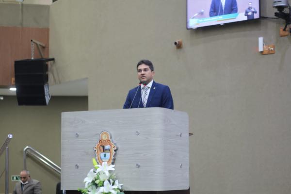 Jander Lobato destaca a continuidade de sua atuação nas ruas e comunidades de Manaus