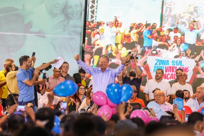 IVERITAS: Arthur Neto aparece a frente em nova pesquisa ao Senado