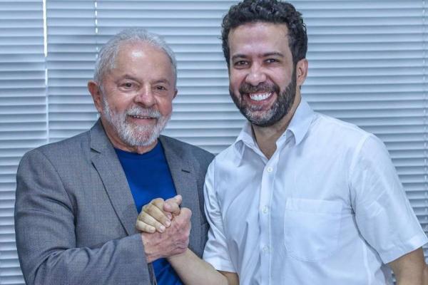 Apoio de Janones deve ampliar vantagem de Lula no horário eleitoral