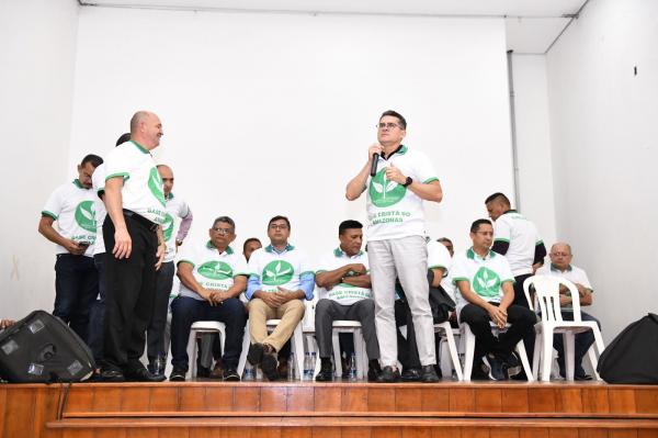 David Almeida firma apoio a reeleição de Wilson Lima em convenção de pastores do Amazonas
