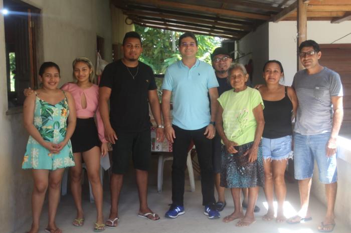 Jander Lobato se reúne com moradores do município de Novo Airão