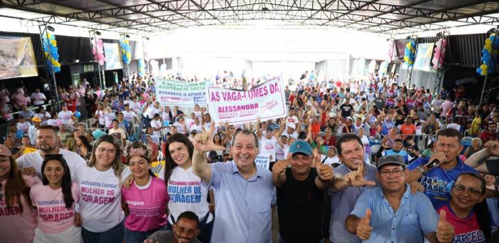 Omar Aziz presta contas do mandato em Novo Airão