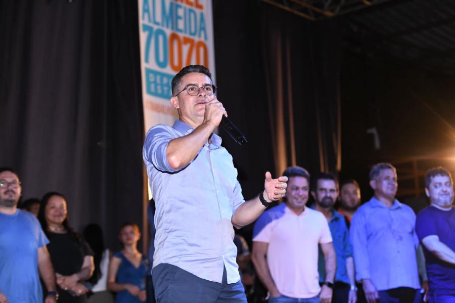 David Almeida detona opositores: ‘Tiveram 40 anos, ... e não fizeram'