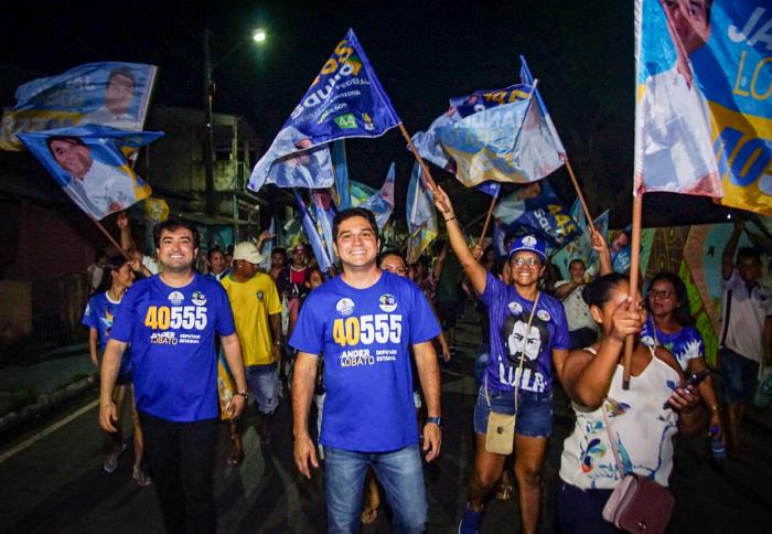 'Meu cartão de visita é o trabalho', diz Jander Lobato em caminhada nas ruas de Parintins