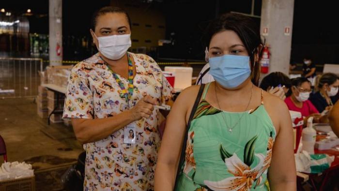 MANAUS: População pode atualizar esquema vacinal contra a Covid-19 em mais de 80 endereços nesta semana