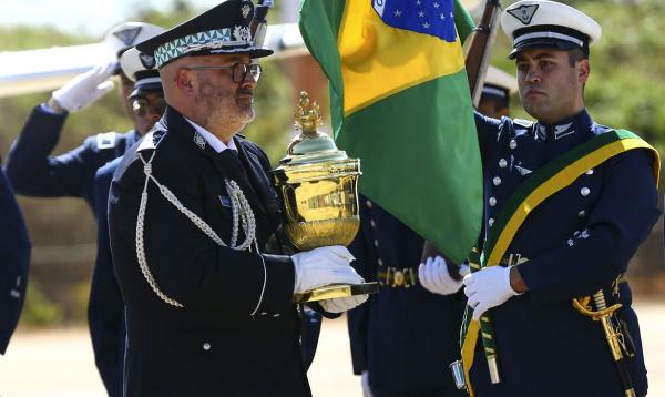 Emprestado para festejo, coração de D. Pedro I chega ao Brasil