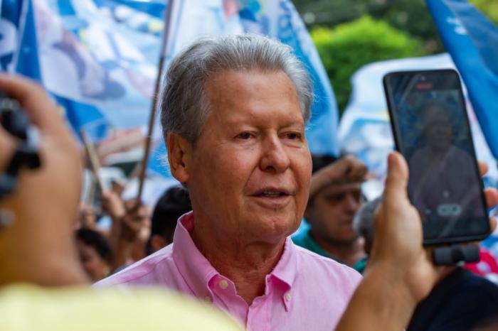 Em primeiro debate para o Senado, Arthur Neto mostra preparo para defender o Amazonas