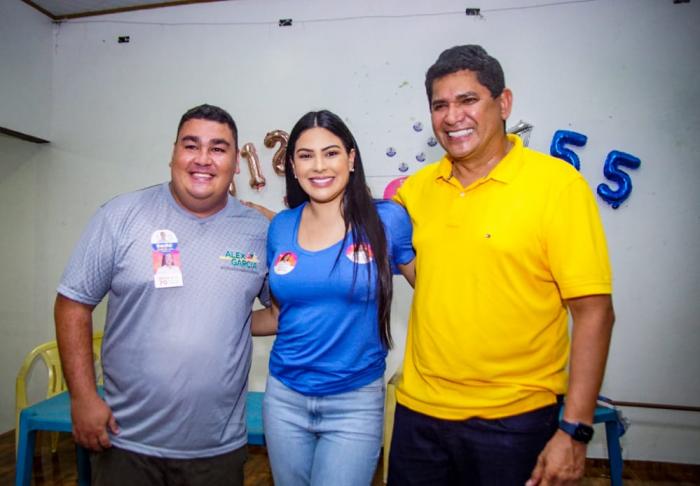 Mayra Dias promove caminhada e participa de reunião em Parintins