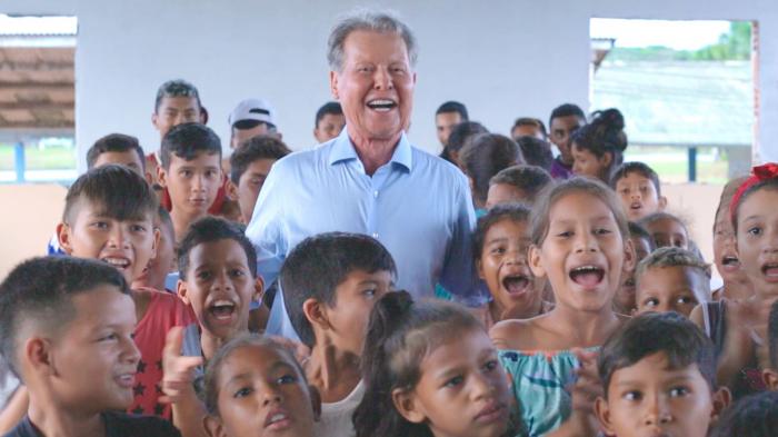 Vídeo da campanha de Arthur voltado a crianças conquista internautas e ultrapassa os 150 mil acessos em apenas uma rede