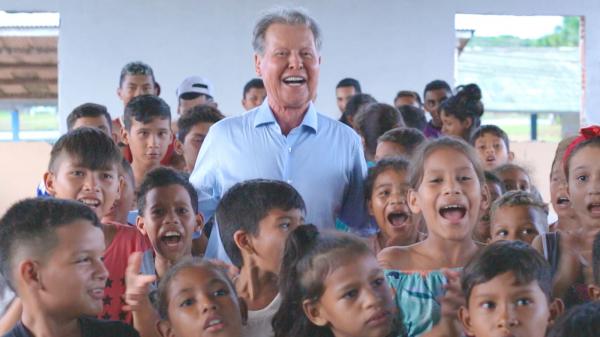 Vídeo da campanha de Arthur voltado a crianças conquista internautas e ultrapassa os 150 mil acessos em apenas uma rede