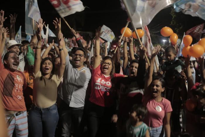 Márcia Baranda é recebida com festa no João Novo 