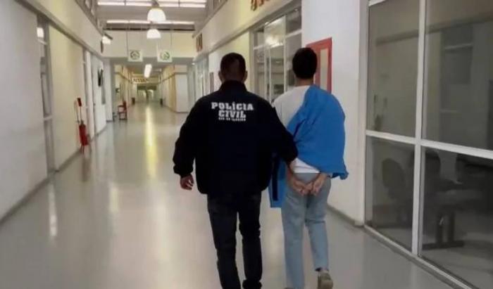 Homem é preso por obter fotos íntimas de crianças através de perfil falso na internet Homem é preso por obter fotos íntimas de crianças através de perfil falso na internet
