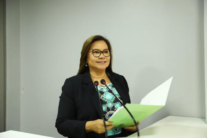 Formação para professores de Educação Física na rede municipal solicitada por Márcia Baranda 
