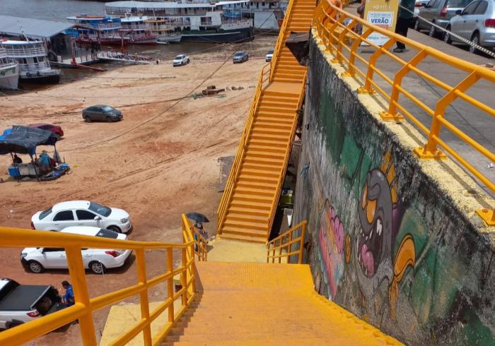 Escada do Porto de Manaus é revitalizada com apoio do vereador Jander Lobato