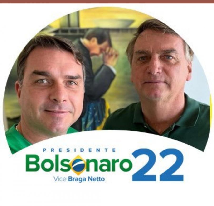 Flávio Bolsonaro é o primeiro da família a falar sobre o resultado das eleições