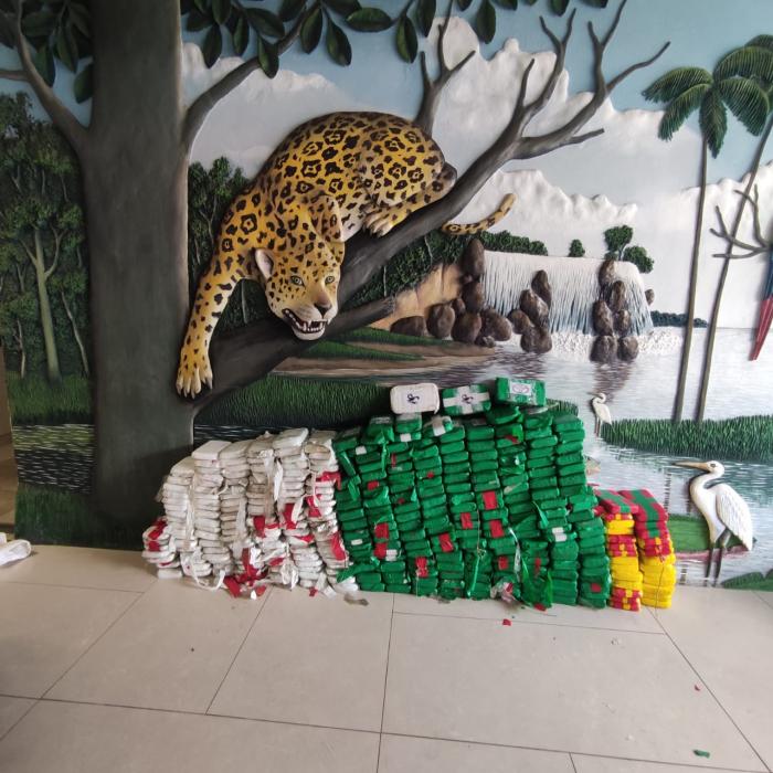 FRONTEIRA MAIS SEGURA/HÓRUS: homem é preso com mais de 300 quilos de drogas 