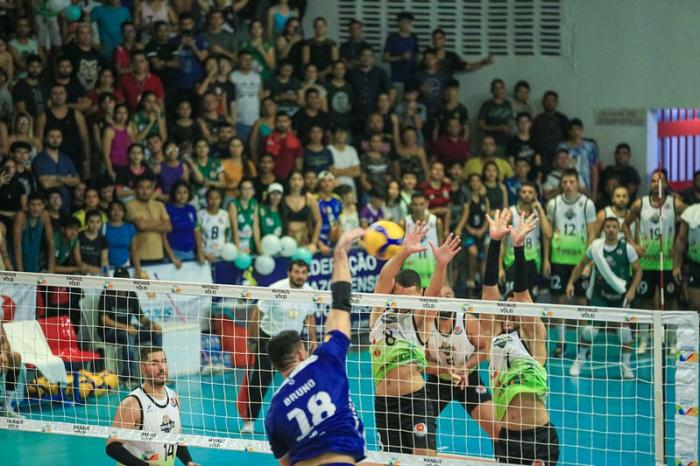 David Almeida parabeniza o Manaus Vôlei por título de acesso a Superliga B de Vôlei masculino