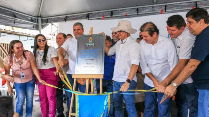 David Almeida reinaugura Cras e Creas reformados na zona Leste de Manaus