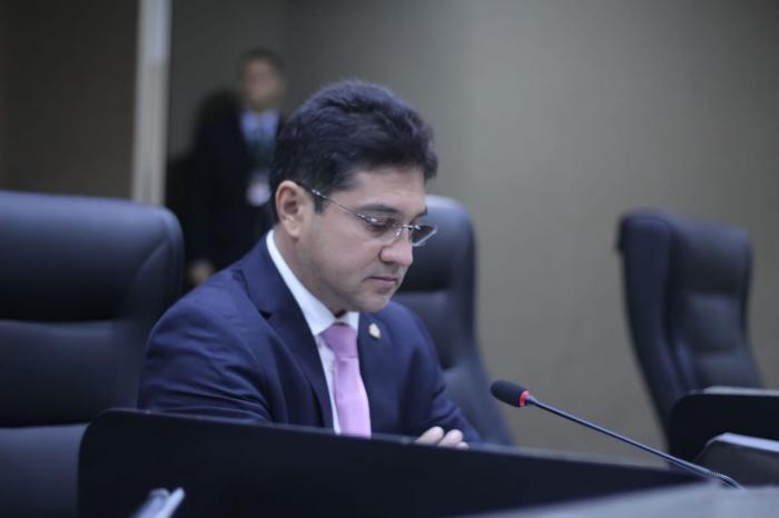 PL de Jander Lobato sobre higienização obrigatória de carrinhos de supermercados é deliberado na CMM