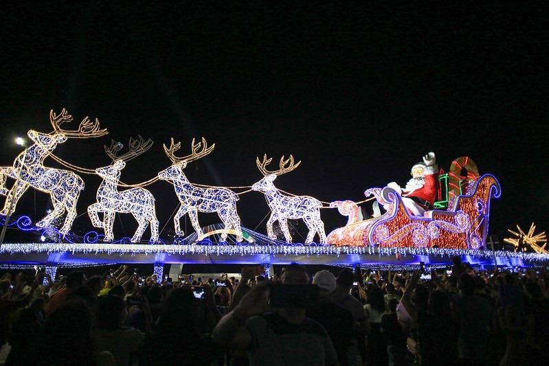 NATAL DAS ÁGUAS: Prefeitura de Manaus entrega trenó de 25 metros 