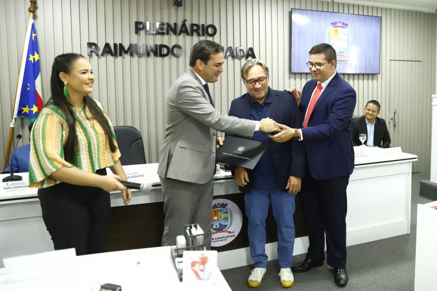 Câmara faz sessão emocionante pelos 35 anos da Rádio Clube de Parintins 