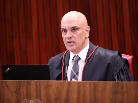 Moraes aplica R$ 22 milhões em multa ao PL e nega pedido do partido de Bolsonaro
