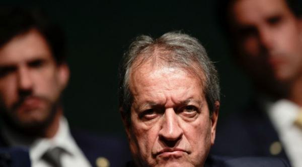 Valdemar Costa Neto vai a Bolsonaro pedir que presidente fale com apoiadores